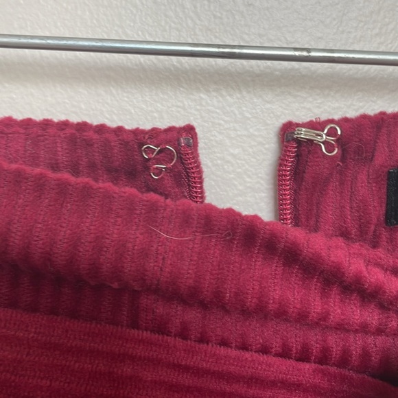 SUGAR + LIPS Mini Corduroy Skirt Burgundy Size S - Picture 9 of 10
